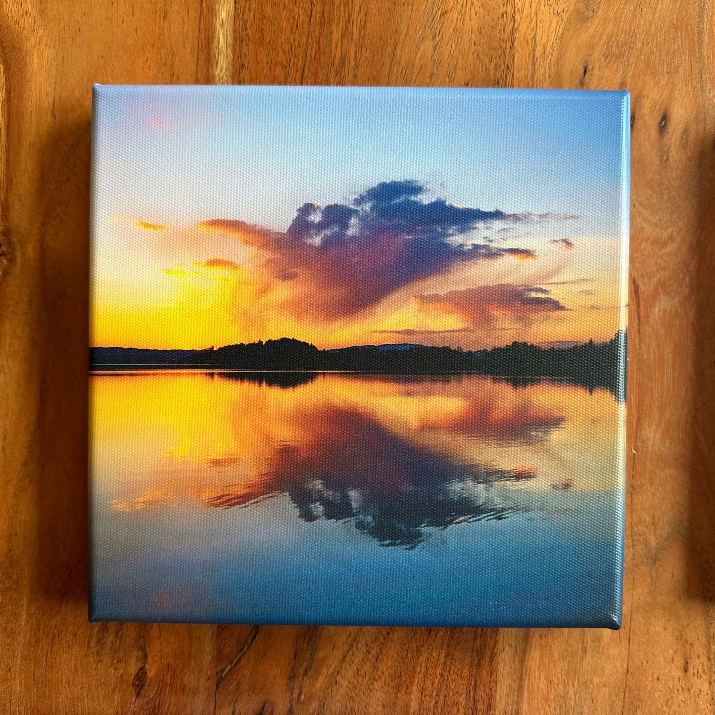 Leinwand „Wolkenspiegelung am Staffelsee“ (20x20 cm)